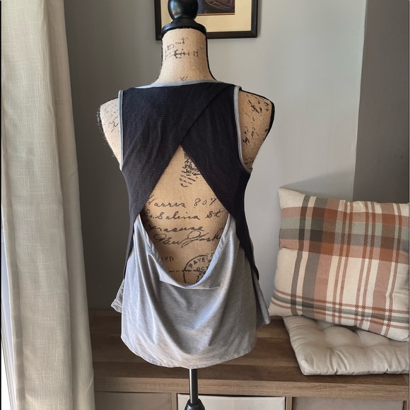 Champion Athlete Shirt - Picture 2 of 2